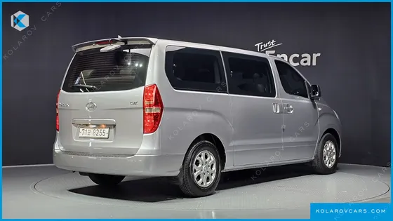 HYUNDAI STAREX 12-SEATER WAGON