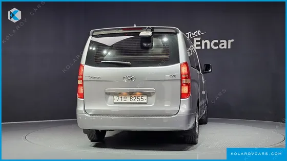 HYUNDAI STAREX 12-SEATER WAGON