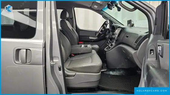 HYUNDAI STAREX 12-SEATER WAGON