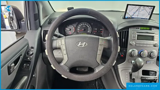 HYUNDAI STAREX 12-SEATER WAGON