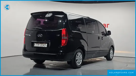 HYUNDAI STAREX 11-SEATER WAGON