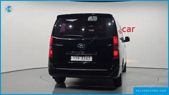 HYUNDAI STAREX 11-SEATER WAGON
