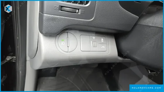 HYUNDAI STAREX 11-SEATER WAGON