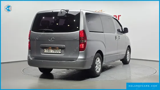 HYUNDAI STAREX 12-SEATER WAGON