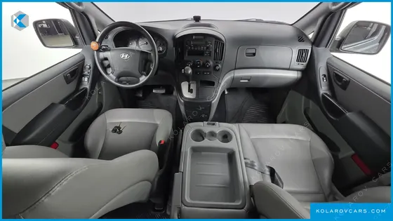 HYUNDAI STAREX 12-SEATER WAGON