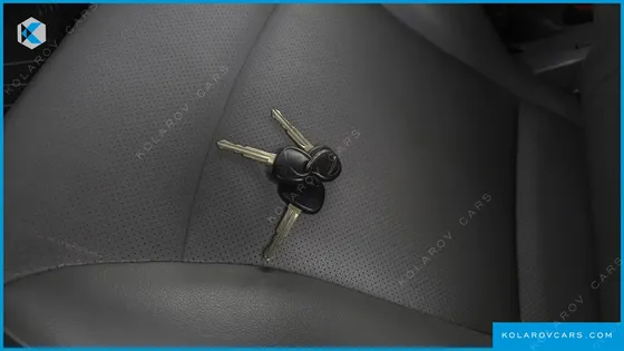 HYUNDAI STAREX 12-SEATER WAGON