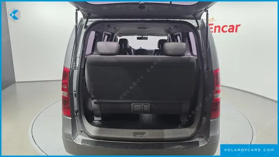 HYUNDAI STAREX 12-SEATER WAGON