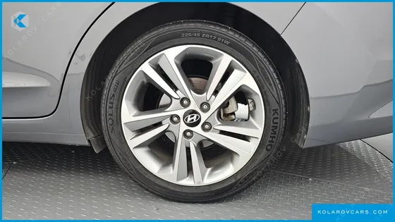 HYUNDAI ELANTRA (AVANTE) 1.6 GDI VALUE PLUS