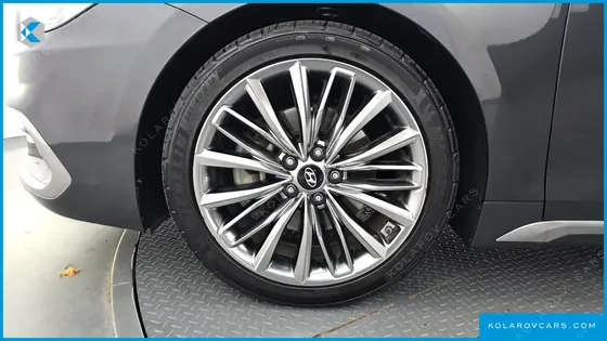 HYUNDAI GRANDEUR 2.4 PREMIUM