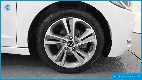 HYUNDAI ELANTRA (AVANTE) 1.6 GDI VALUE PLUS