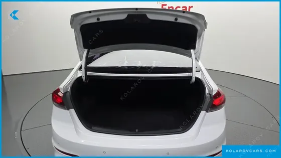 HYUNDAI ELANTRA (AVANTE) 1.6 GDI VALUE PLUS