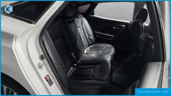 HYUNDAI GRANDEUR HG240 MODERN