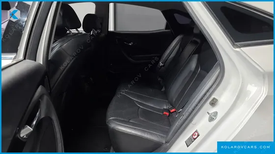 HYUNDAI GRANDEUR HG240 MODERN