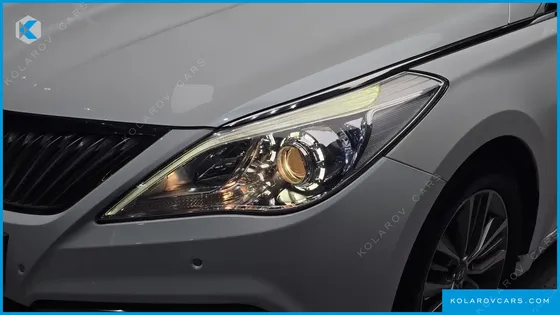 HYUNDAI GRANDEUR HG240 MODERN