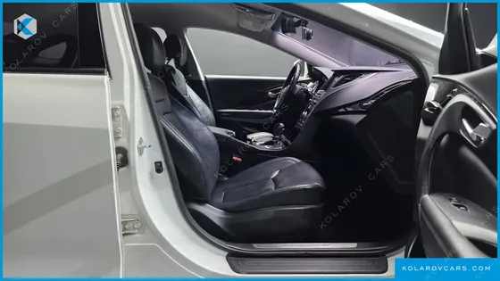 HYUNDAI GRANDEUR HG240 MODERN