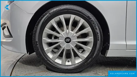 HYUNDAI SONATA 2.0 SMART