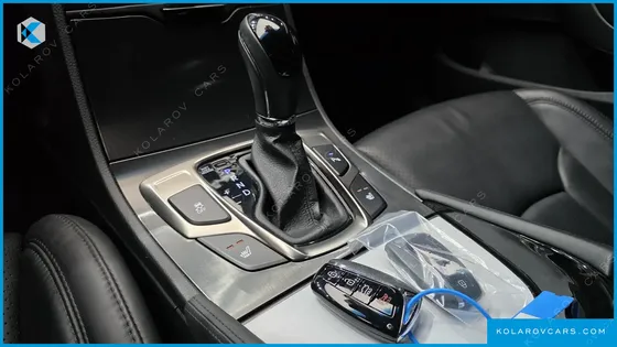 HYUNDAI GRANDEUR HG240 MODERN