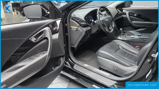 HYUNDAI GRANDEUR HG240 MODERN
