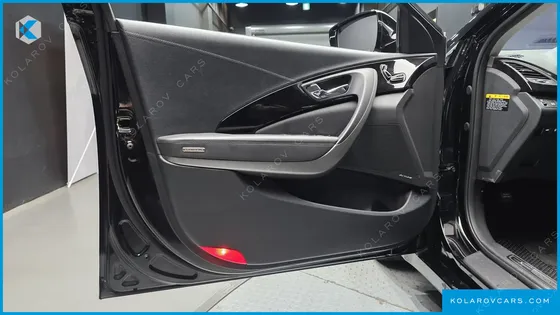 HYUNDAI GRANDEUR HG240 MODERN