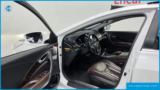 HYUNDAI GRANDEUR HG240 MODERN
