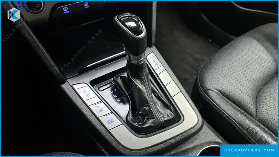 HYUNDAI ELANTRA (AVANTE) 1.6 GDI MODERN