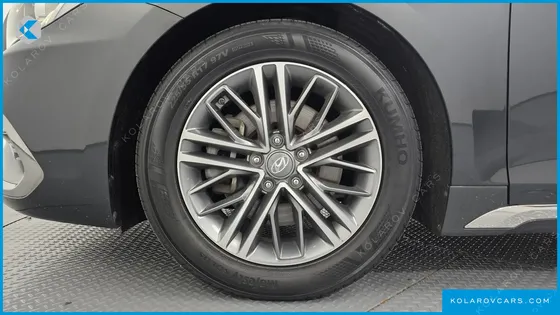 HYUNDAI GRANDEUR 2.4 PREMIUM