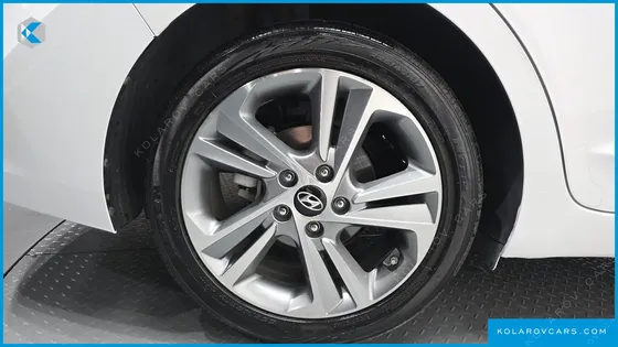 HYUNDAI ELANTRA (AVANTE) 1.6 GDI VALUE PLUS