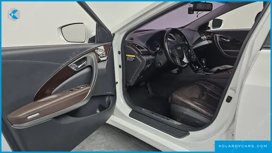 HYUNDAI GRANDEUR HG220 DIESEL PREMIUM