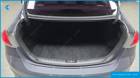 HYUNDAI ELANTRA (AVANTE) 1.6 GDI VALUE PLUS