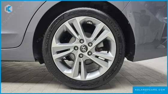 HYUNDAI ELANTRA (AVANTE) 1.6 GDI VALUE PLUS