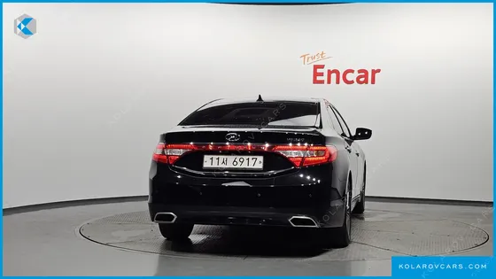HYUNDAI GRANDEUR HG240 MODERN