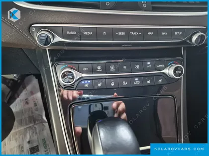HYUNDAI GRANDEUR 2.4 PREMIUM