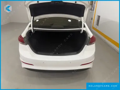 HYUNDAI ELANTRA (AVANTE) 1.6 GDI SMART
