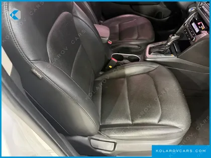 HYUNDAI ELANTRA (AVANTE) 1.6 GDI SMART
