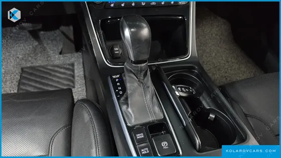 HYUNDAI GRANDEUR 3.0 LPI EXCLUSIVE (RENTAL CAR)
