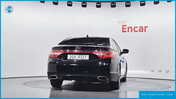 HYUNDAI GRANDEUR HG240 MODERN