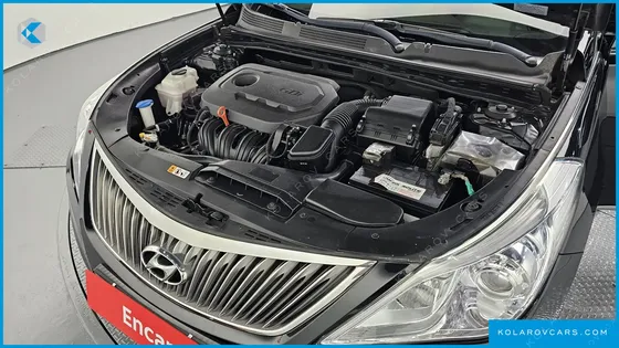 HYUNDAI GRANDEUR HG240 MODERN