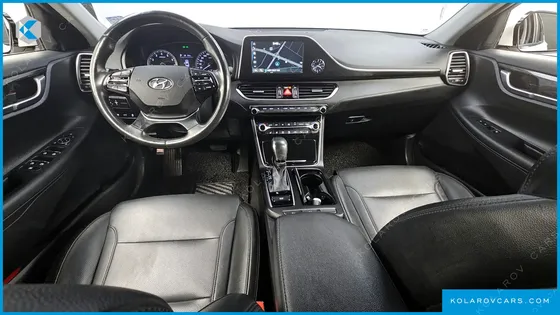 HYUNDAI GRANDEUR 2.4 MODERN BASIC (RENTAL CAR)