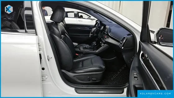 HYUNDAI GRANDEUR 2.4 MODERN BASIC (RENTAL CAR)