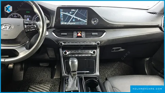 HYUNDAI GRANDEUR 2.4 MODERN BASIC (RENTAL CAR)