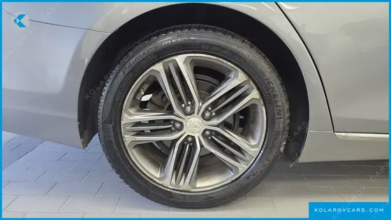 HYUNDAI GRANDEUR 2.4 PREMIUM