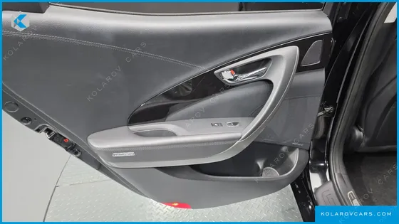 HYUNDAI GRANDEUR HG240 MODERN