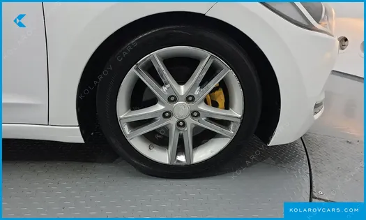 HYUNDAI ELANTRA (AVANTE) 1.6 GDI SMART