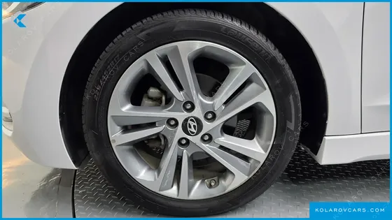 HYUNDAI ELANTRA (AVANTE) 1.6 GDI VALUE PLUS