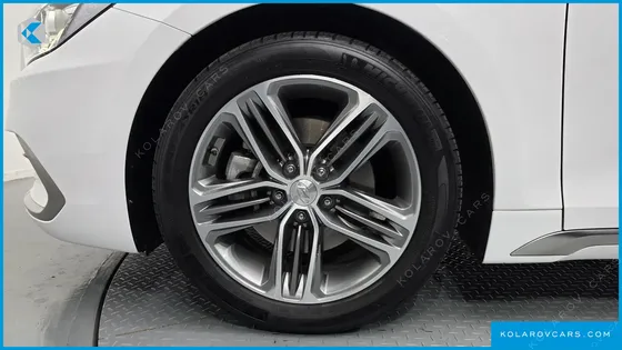 HYUNDAI GRANDEUR 3.0 EXCLUSIVE