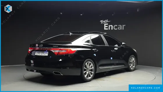 HYUNDAI GRANDEUR HG240 MODERN