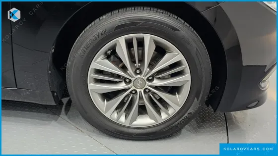 HYUNDAI GRANDEUR HG240 MODERN COLLECTION
