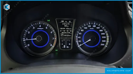 HYUNDAI GRANDEUR HG240 MODERN COLLECTION