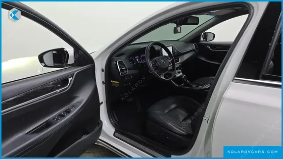 HYUNDAI GRANDEUR 2.4 PREMIUM