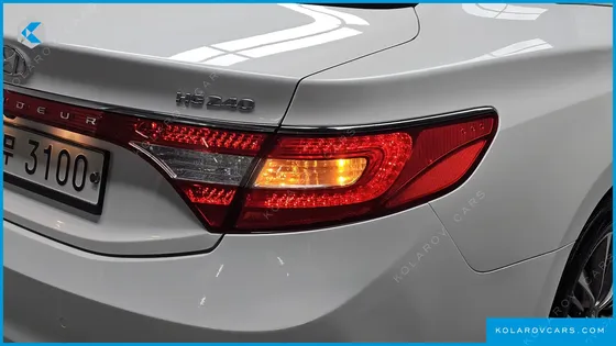 HYUNDAI GRANDEUR HG240 MODERN